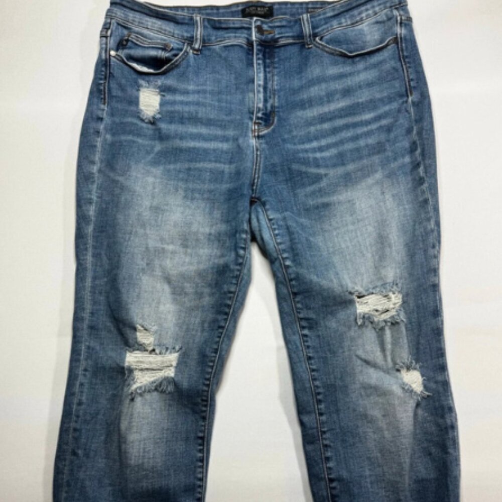 Judy Blue Women's Distressed Straight Fit Stretch Denim Jeans